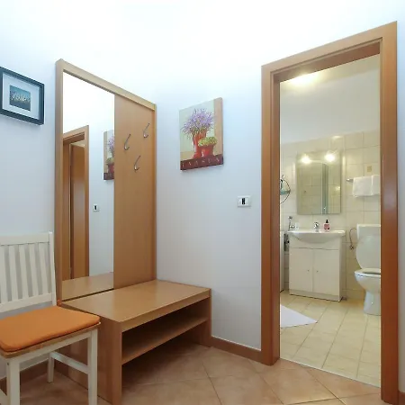 Irena 1889 Apartamento *