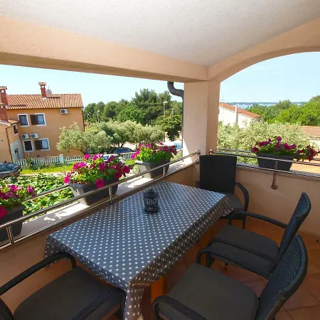 Apartamento Irena 1889 *