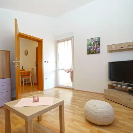 Irena 1889 Apartamento Fažana