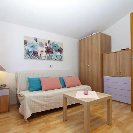 Irena 1889 Apartamento Fažana